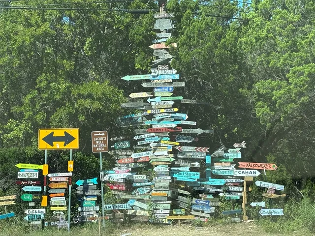 $1,500 | 358 Shady Bluff Drive, Unit B, Wimberley, TX 78676