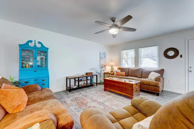 $1,500 | 358 Shady Bluff Drive, Unit B, Wimberley, TX 78676