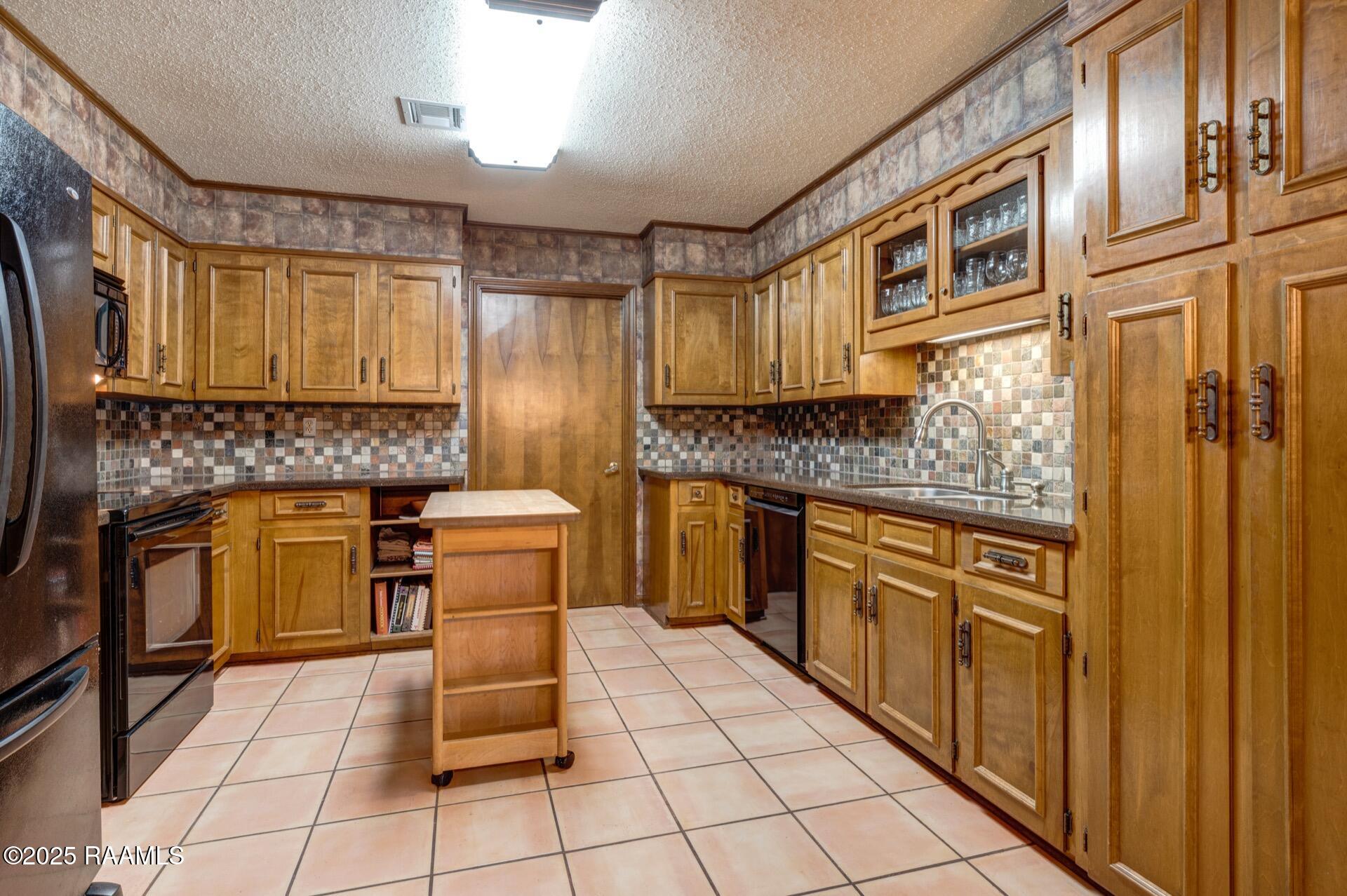 106 Parsonage Lane Lafayette, LA 70503 - Photo 9 of 31 106 Parsonage Ln-9