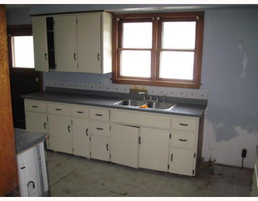 427 West Slippery Rock Road Chicora, PA 16025 - Photo 3 of 8 Kitchen.