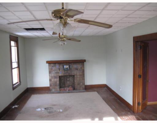427 West Slippery Rock Road Chicora, PA 16025 - Photo 5 of 8 Living Room.