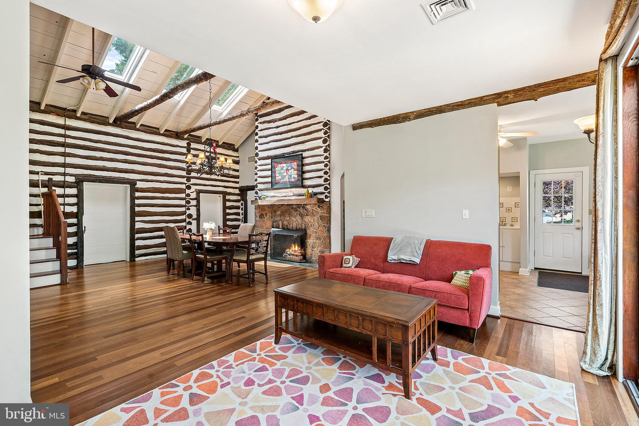 9045 Springs Road Warrenton, VA 20186 - Photo 12 of 50 Family room