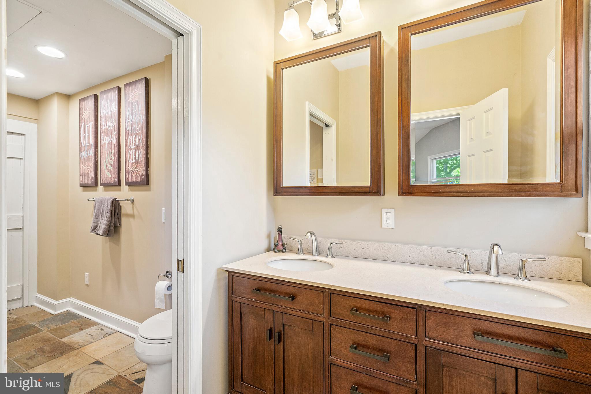 9045 Springs Road Warrenton, VA 20186 - Photo 20 of 50 Renovated downstairs full bathroom