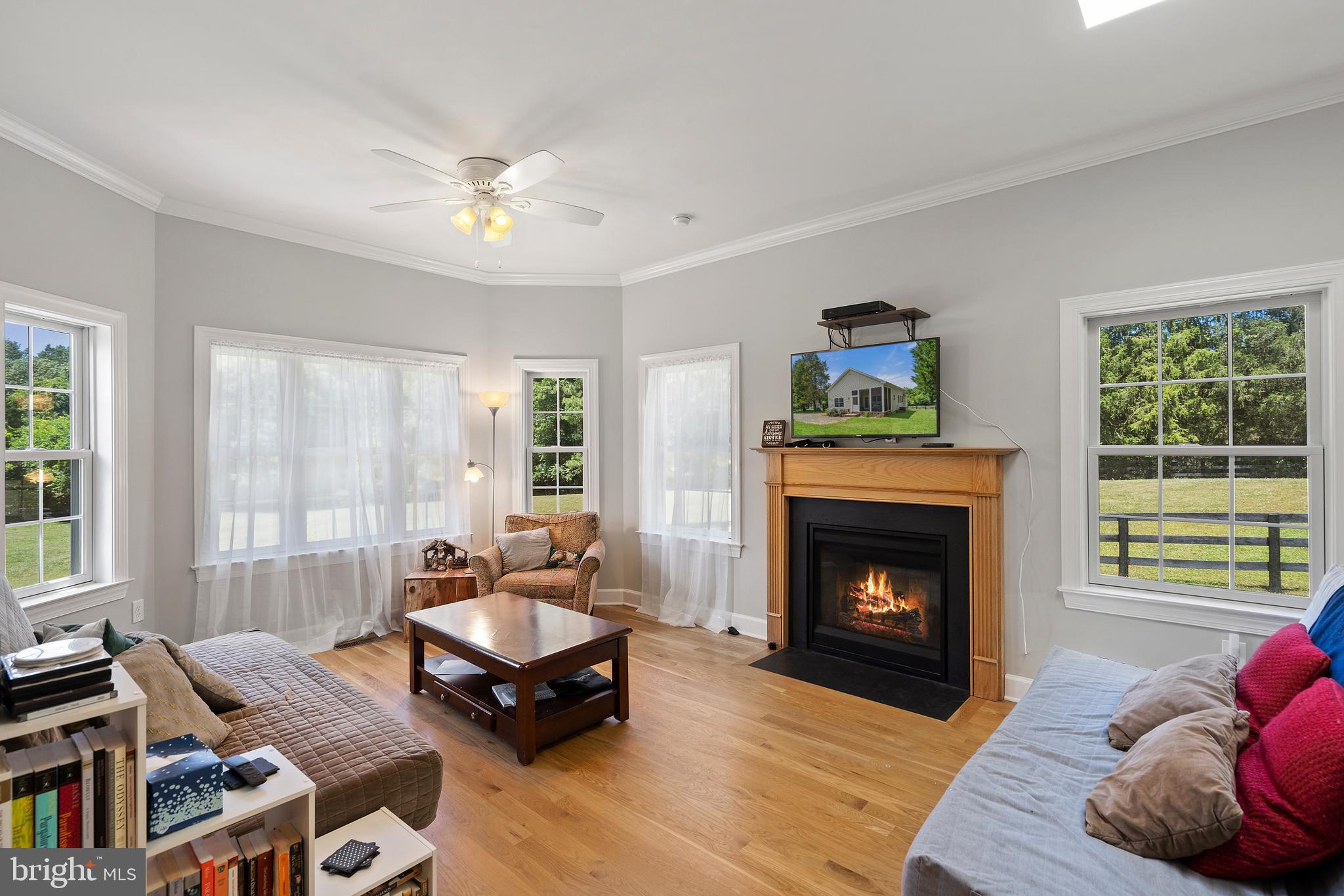 9045 Springs Road Warrenton, VA 20186 - Photo 31 of 50 Bright and lightfilled rooms throughout