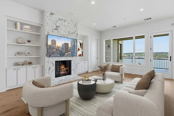 $1,600,000 | 118 Marina Village Cove, Unit 118, Lakeway, TX 78734