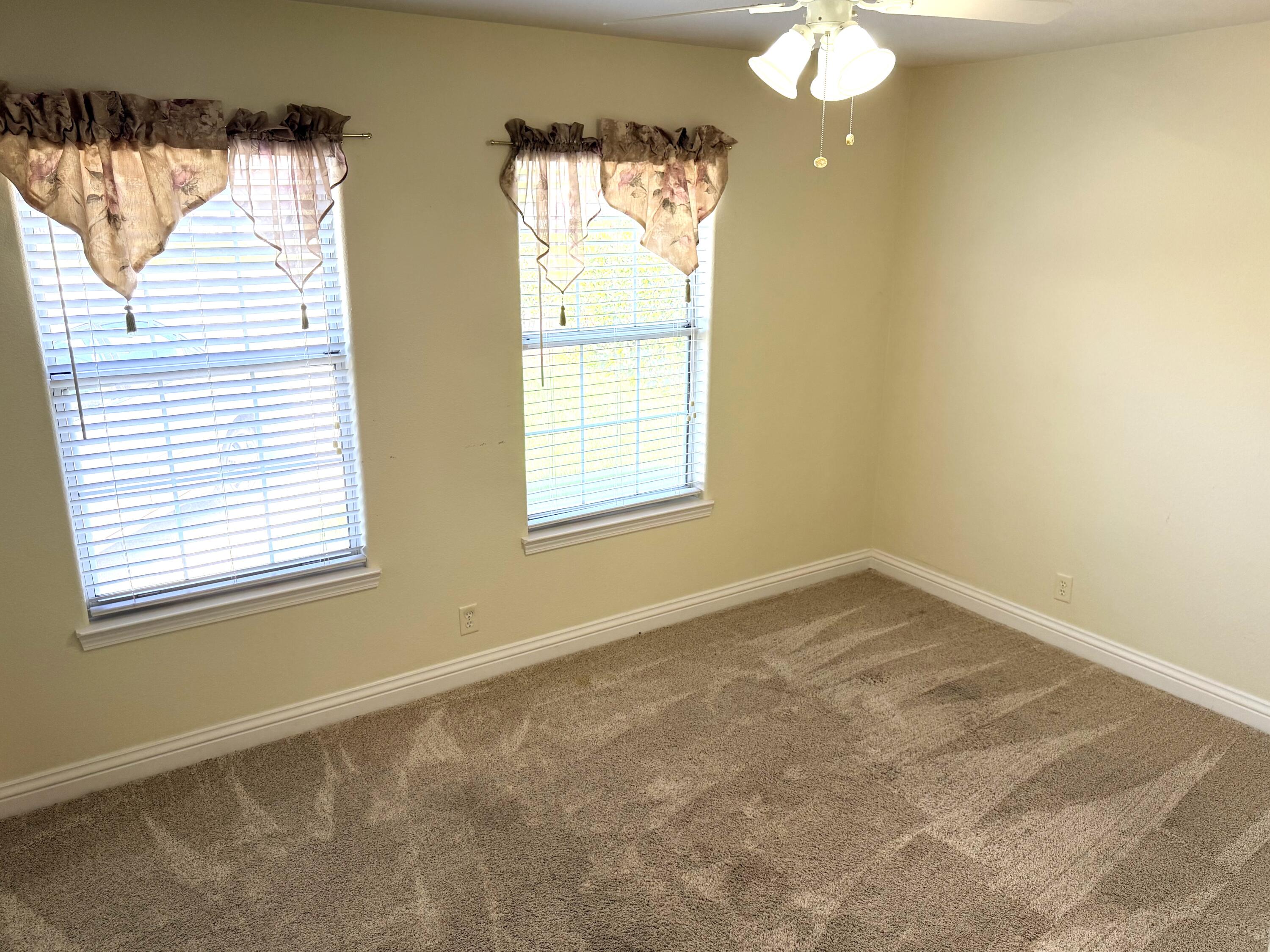 2995 Howard Drive Redding, CA 96001 - Photo 22 of 49 Bedroom 3