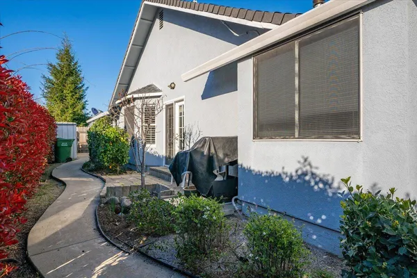 $479,500 | 2995 Howard Drive, Redding, CA 96001