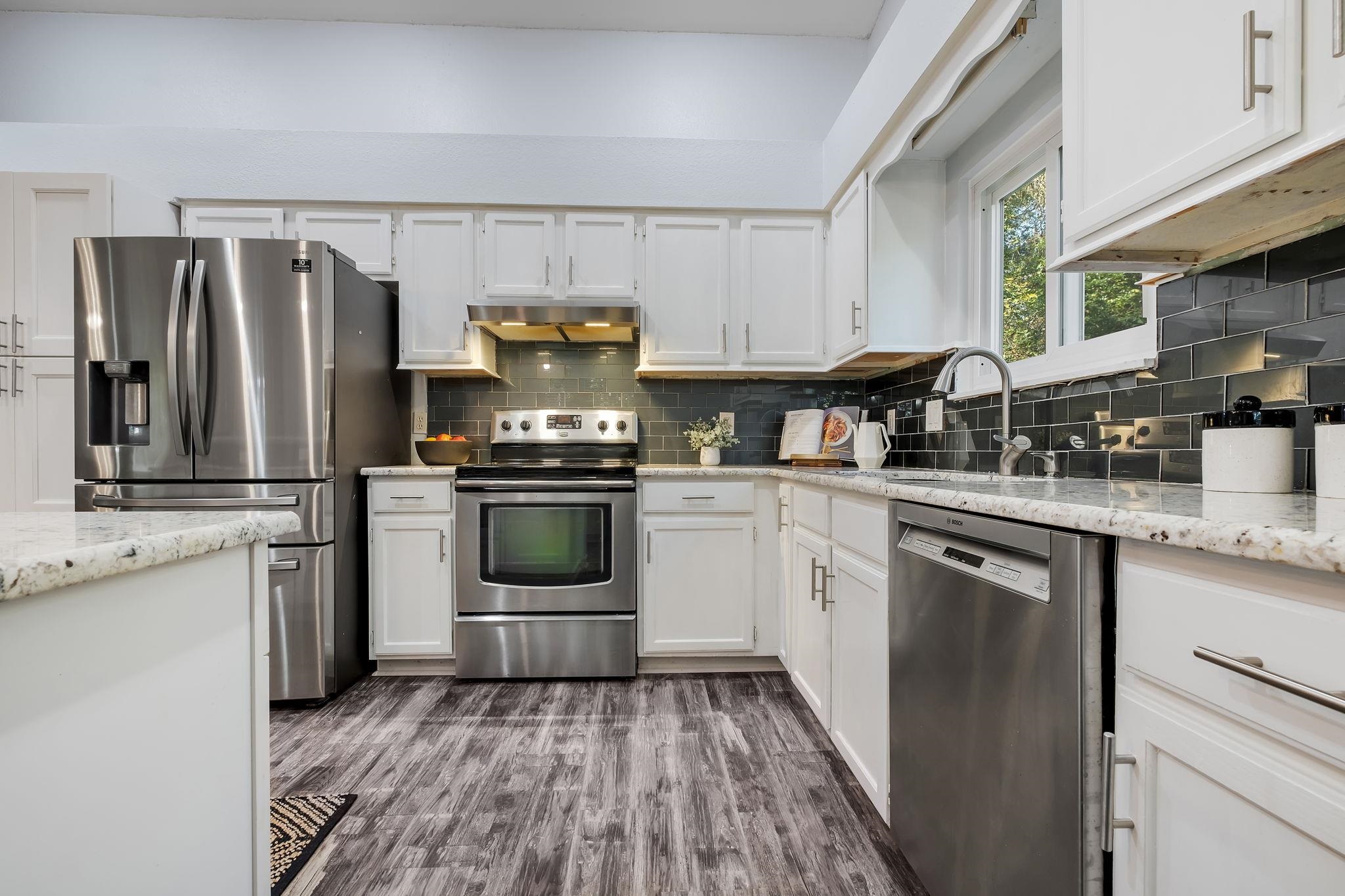 1899 Folkstone Road Tallahassee, FL 32312 - Photo 14 of 35