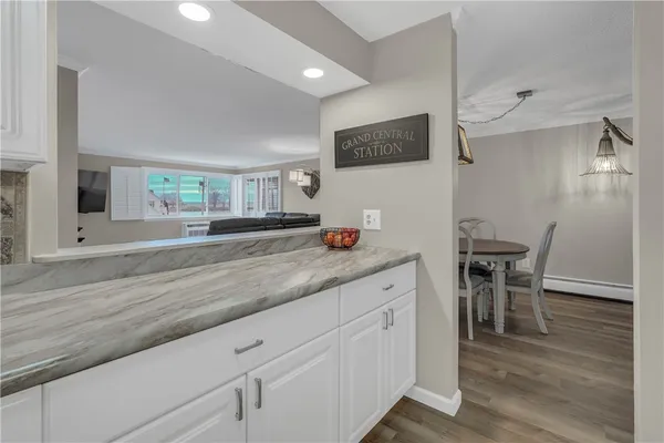 $159,900 | 1011 Westage At The Harbor, Irondequoit, NY 14617