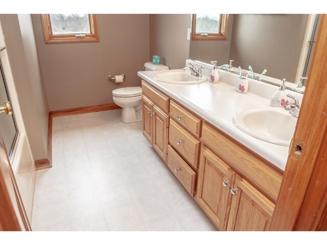 11814 North County Line Road East Spencerville, IN 46788 - Photo 30 of 34