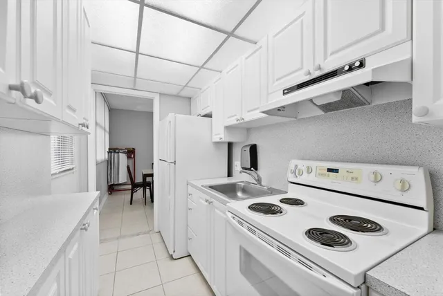 $7,200 | 1200 South Ocean Boulevard, Unit 3A, Boca Raton, FL 33432