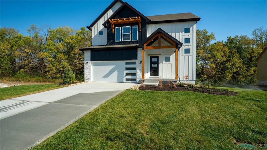 19606 West 195th Street Spring Hill, KS 66083 - Photo 2 of 10