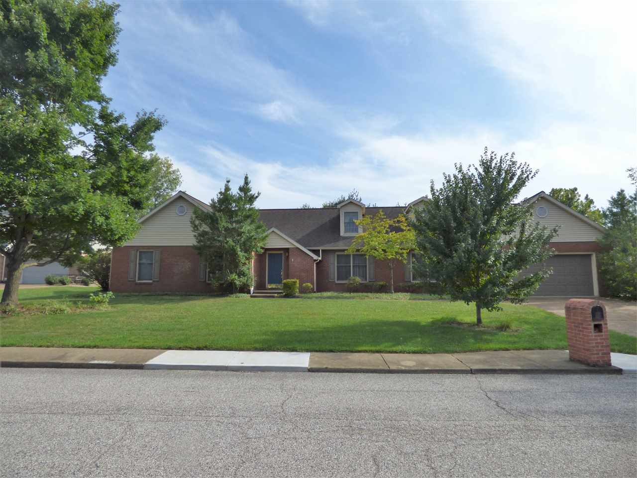 7555 Ridgebrook Newburgh, IN 47630 - Photo 1 of 29 Gallery Image 1