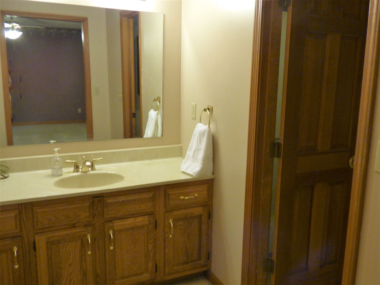 7555 Ridgebrook Newburgh, IN 47630 - Photo 13 of 29 Gallery Image 13