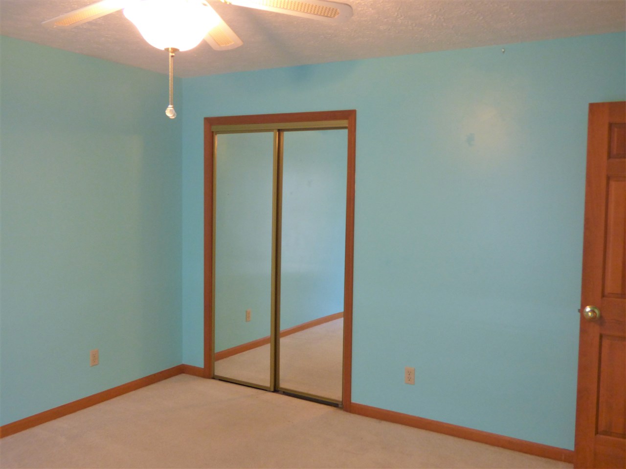 7555 Ridgebrook Newburgh, IN 47630 - Photo 16 of 29 Gallery Image 16