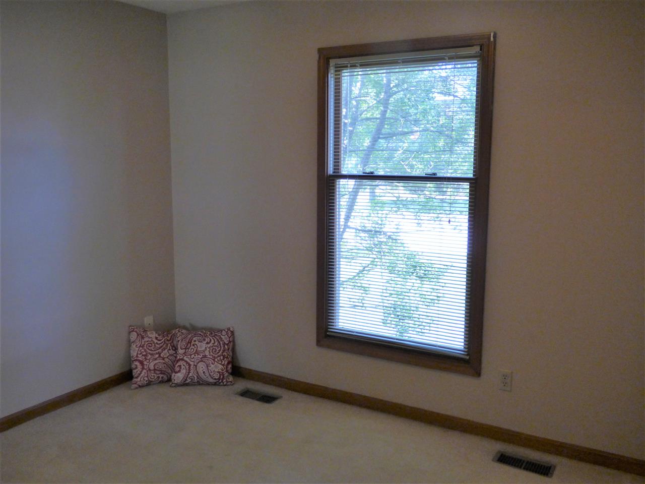 7555 Ridgebrook Newburgh, IN 47630 - Photo 18 of 29 Gallery Image 18