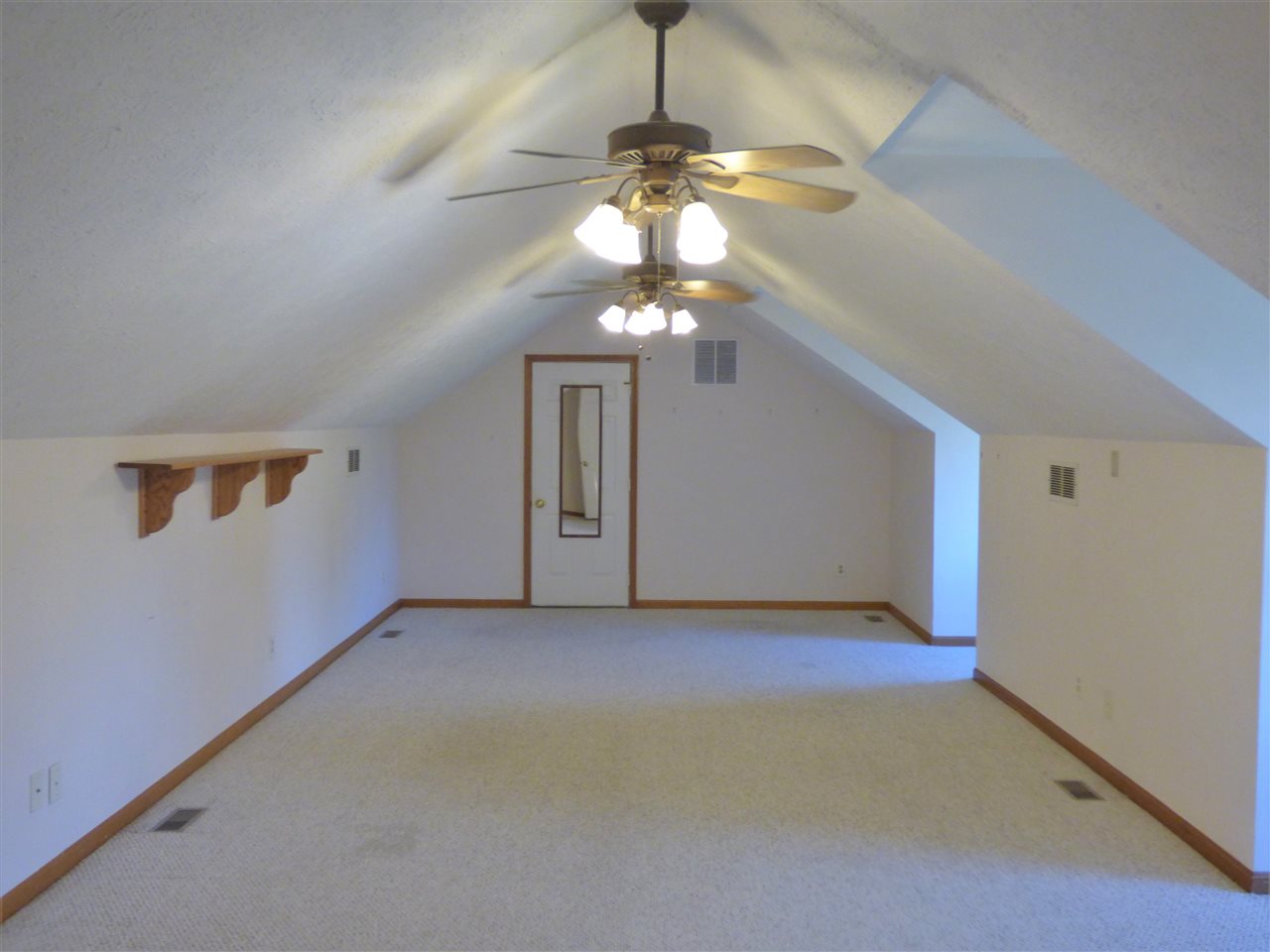 7555 Ridgebrook Newburgh, IN 47630 - Photo 22 of 29 Gallery Image 22