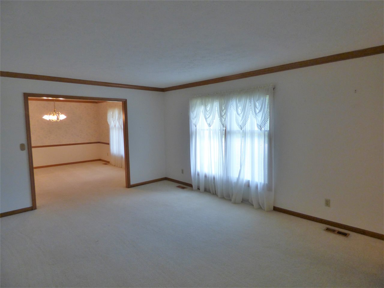 7555 Ridgebrook Newburgh, IN 47630 - Photo 6 of 29 Gallery Image 6
