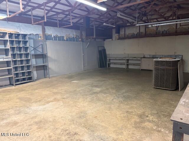 1185 Goodman Road East Southaven, MS 38671 - Photo 4 of 20 IMG_7324