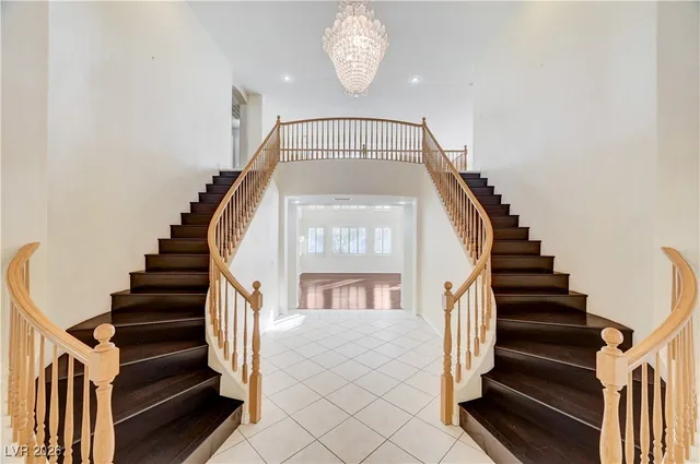 $839,900 | 8901 Goldstone Avenue, Las Vegas, NV 89143