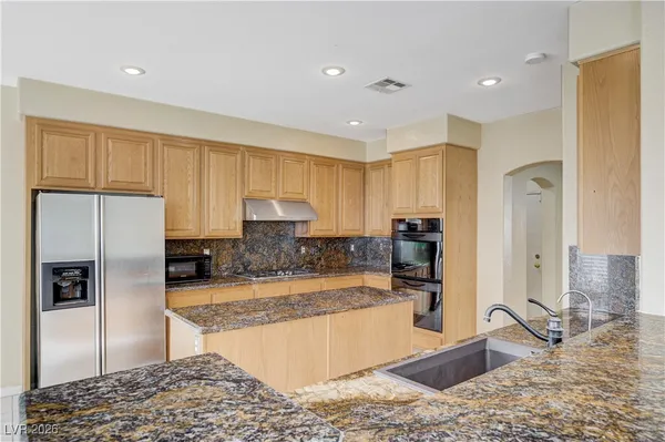 $839,900 | 8901 Goldstone Avenue, Las Vegas, NV 89143