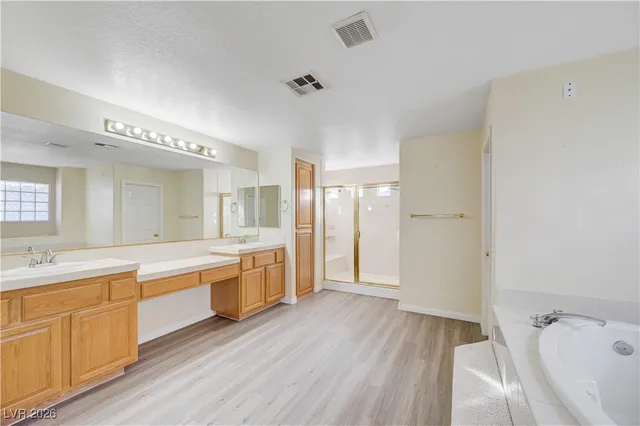 $839,900 | 8901 Goldstone Avenue, Las Vegas, NV 89143