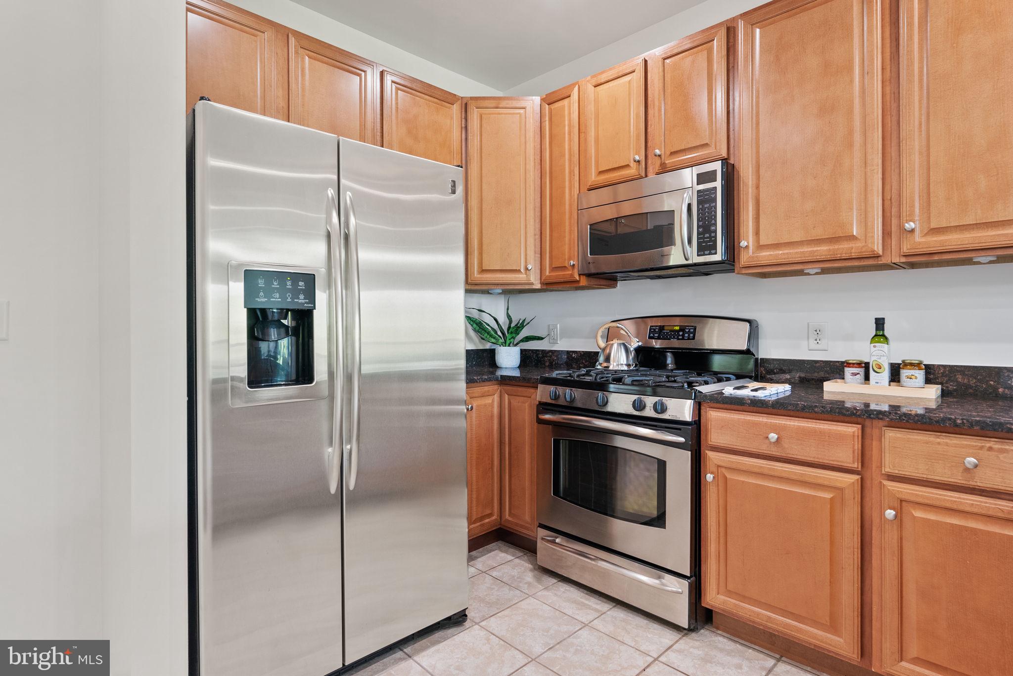 8045 Newell Street, Unit 316 Silver Spring, MD 20910 - Photo 9 of 43 Kitchen