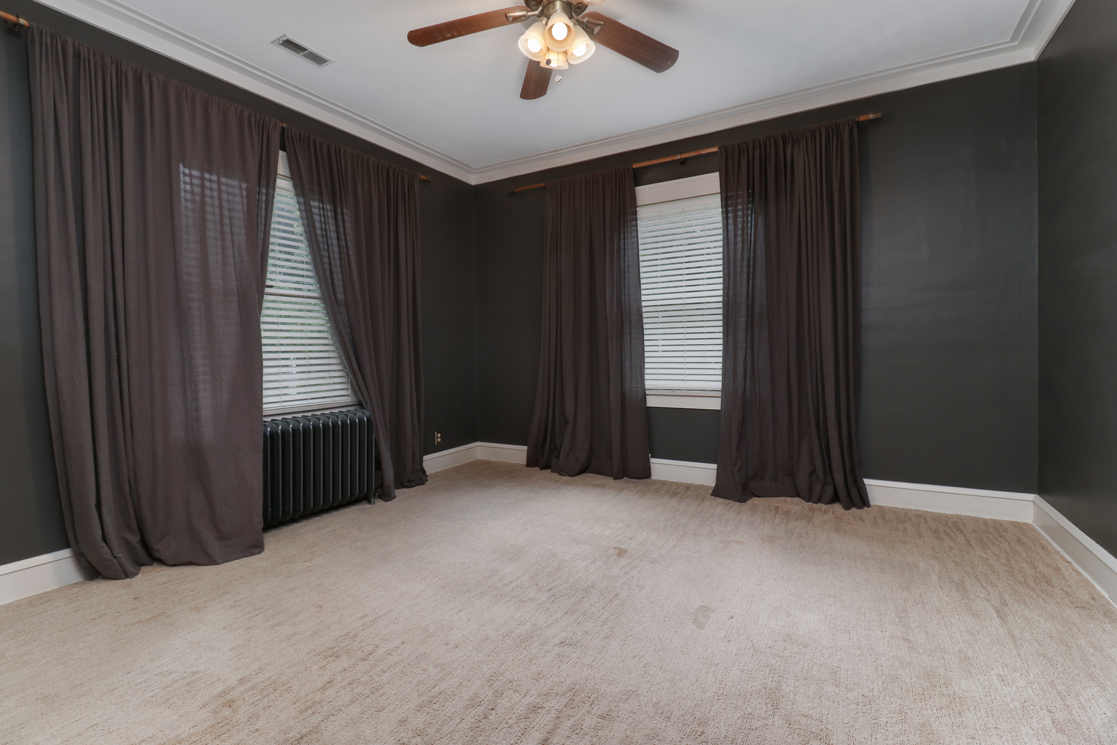 4 Clinton Place Normal, IL 61761 - Photo 18 of 38 an empty room with windows