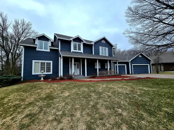 $529,900 | 2237 Chelmsford Lane, St. Cloud, MN 56301
