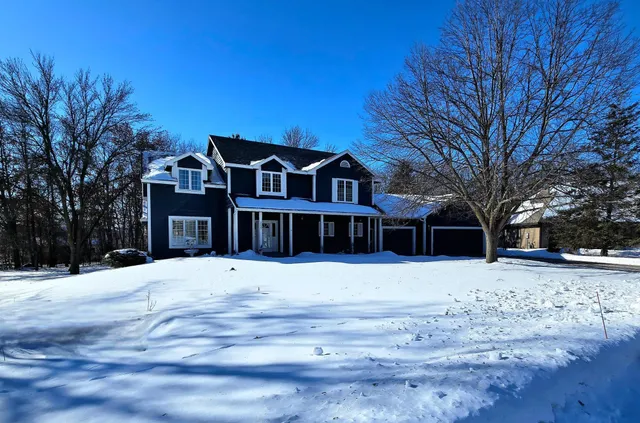 $549,900 | 2237 Chelmsford Lane, St. Cloud, MN 56301