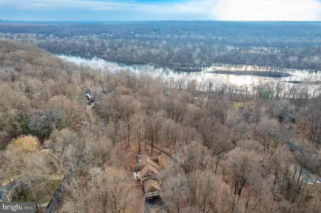 $5,200 | 13620 Canal Vista Court, Potomac, MD 20854