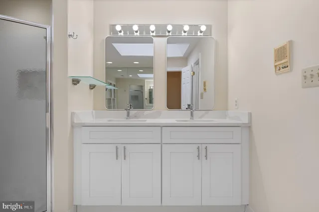 $5,200 | 13620 Canal Vista Court, Potomac, MD 20854