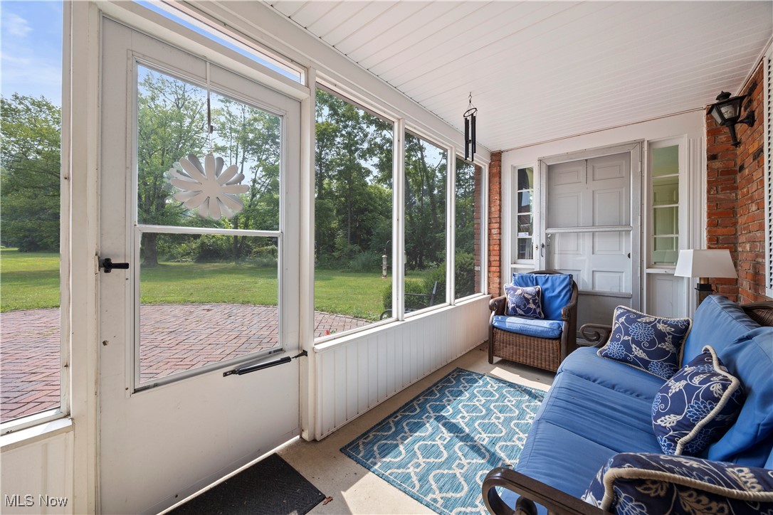 11632 Robson Road Grafton, OH 44044 - Photo 32 of 48 View of sunroom / solarium