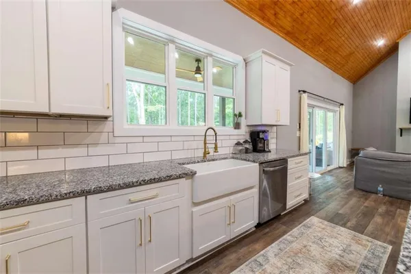 $499,900 | 181 South Chattahoochee Drive, Hogansville, GA 30230