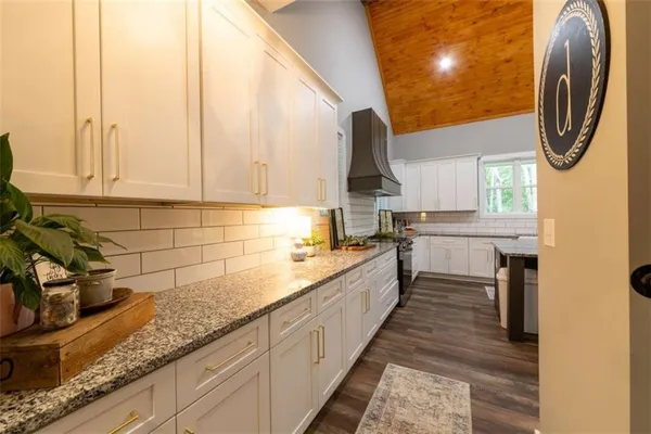 $499,900 | 181 South Chattahoochee Drive, Hogansville, GA 30230