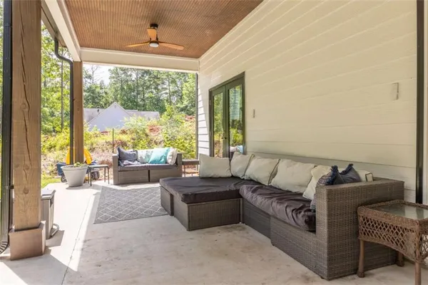$499,900 | 181 South Chattahoochee Drive, Hogansville, GA 30230