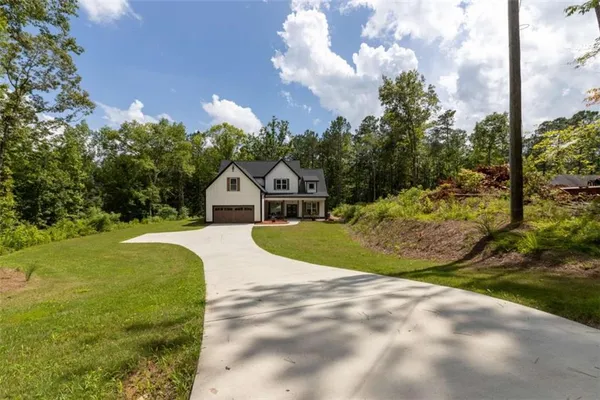 $499,900 | 181 South Chattahoochee Drive, Hogansville, GA 30230