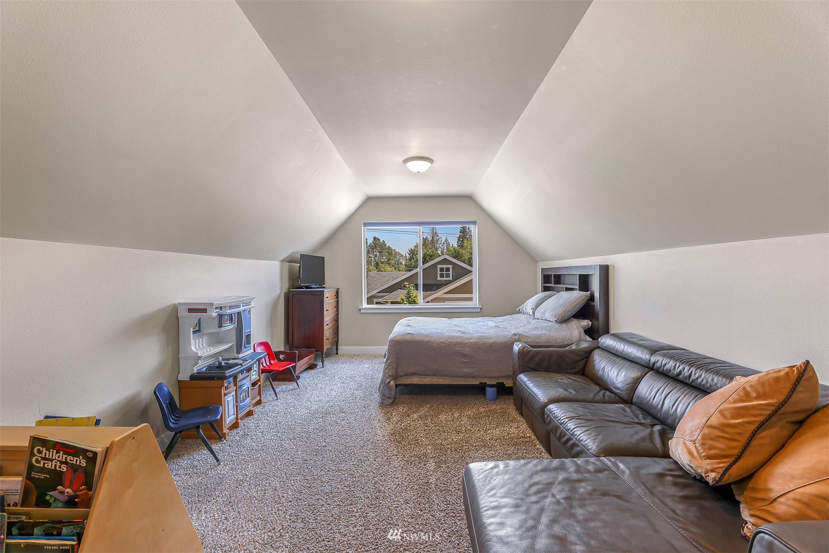 4601 Hall Road Blaine, WA 98230 - Photo 30 of 39 a living room with furniture and a window