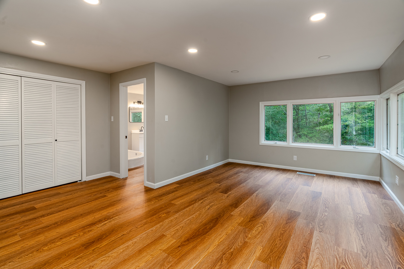 378 Contentment Road Makanda, IL 62958 - Photo 14 of 40 Gallery Image 14