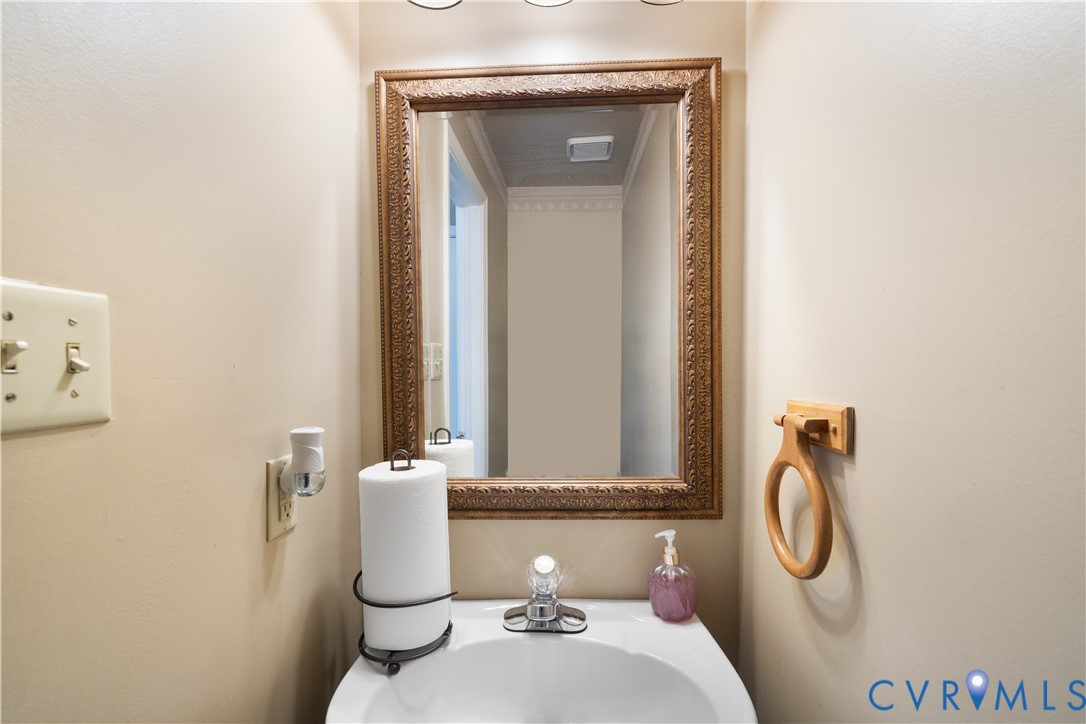 11218 West Providence Road Chesterfield, VA 23236 - Photo 10 of 33