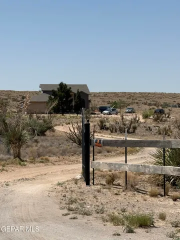 $350,000 | 19610 Gary Lee, El Paso, TX 79938