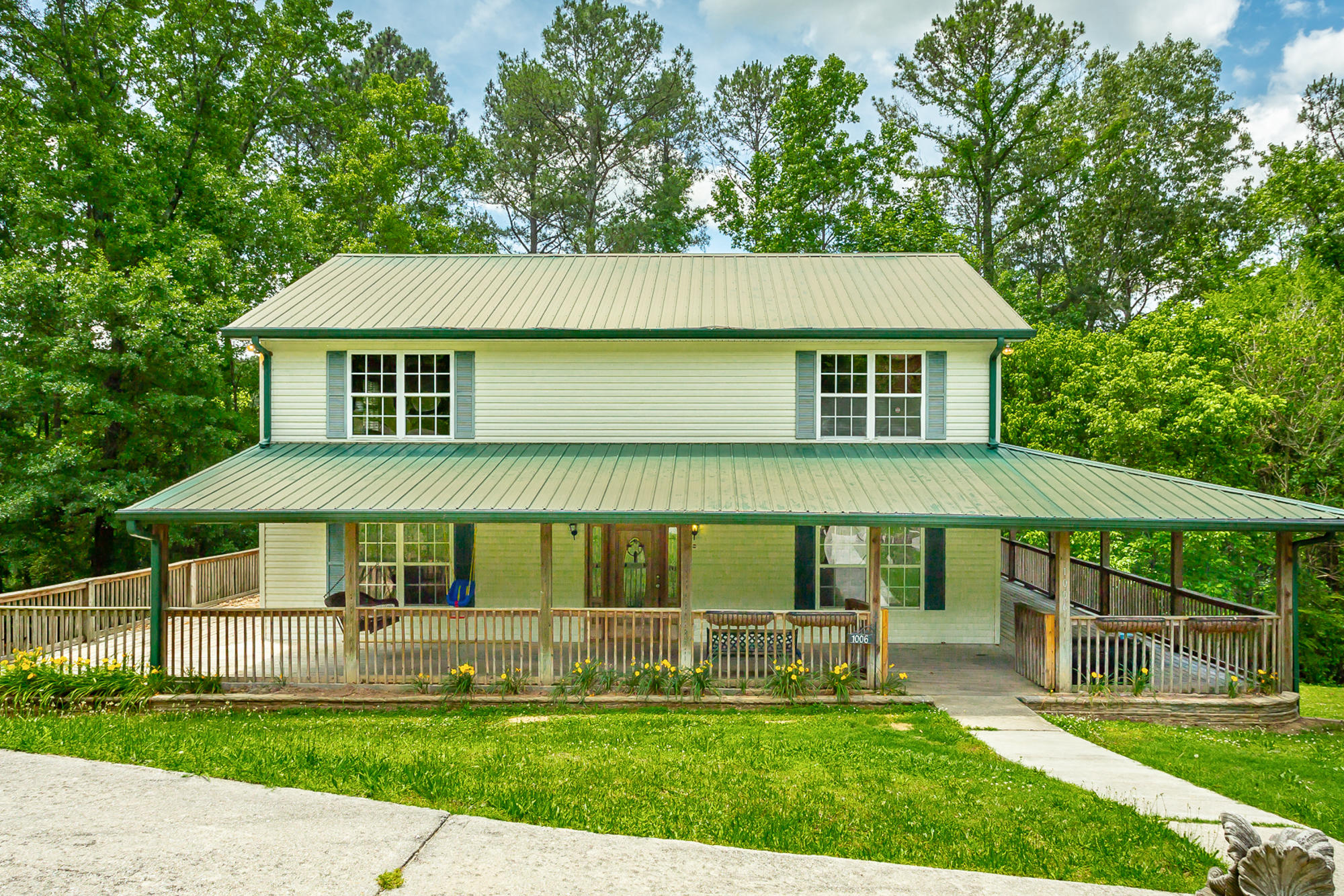 1006 North Sanctuary Road Chattanooga, TN 37421 - Photo 1 of 38 1006 N Sanctuary Rd. HD-31