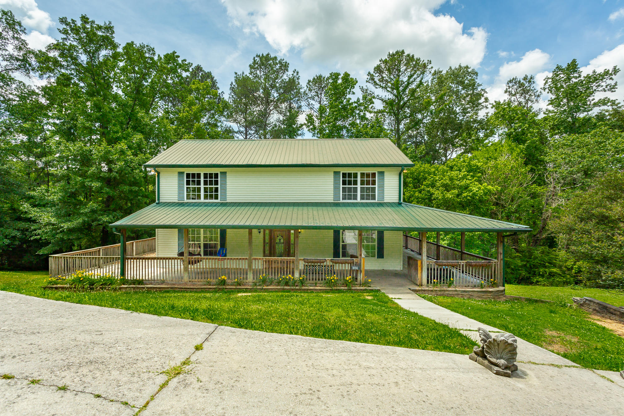 1006 North Sanctuary Road Chattanooga, TN 37421 - Photo 2 of 38 1006 N Sanctuary Rd. HD-30