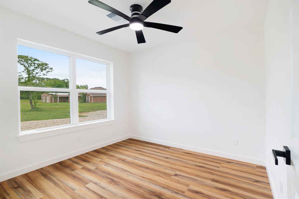 19 Private Road Powderly, TX 75473 - Photo 8 of 17