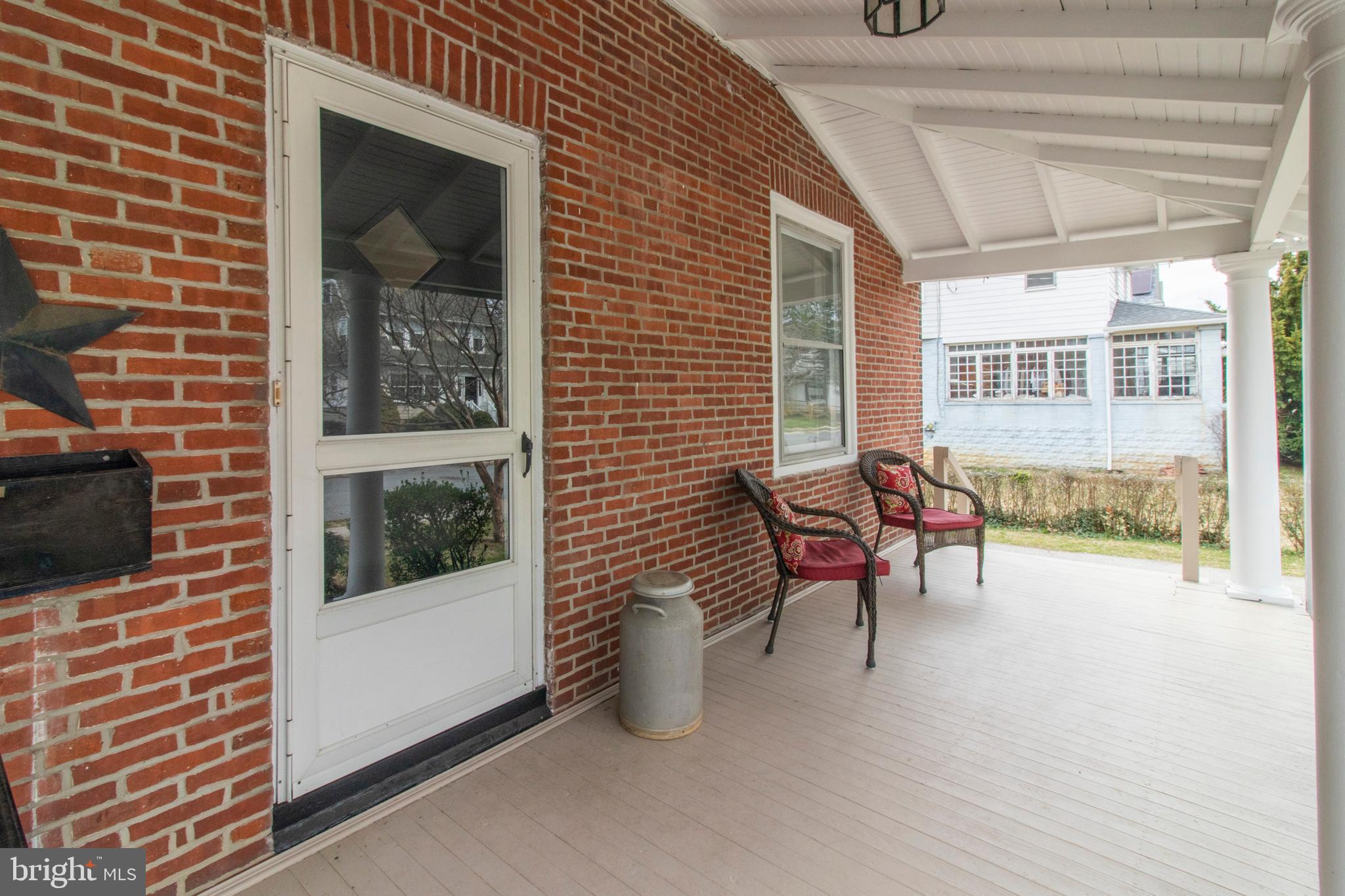 1226 Manor Road Havertown, PA 19083 - Photo 8 of 37 Lovely front porch!