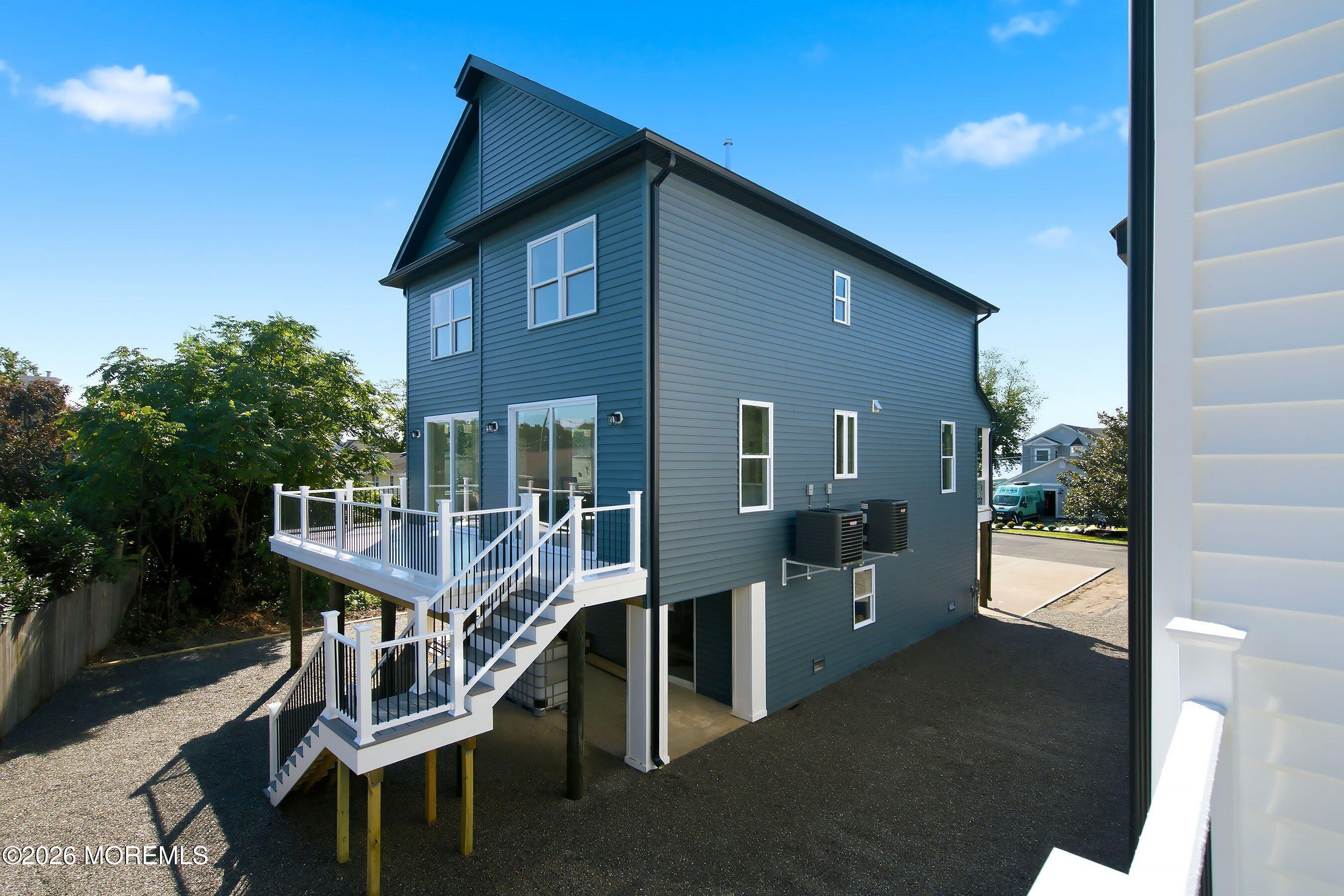 96 Pinewood Road Toms River, NJ 08753 - Photo 4 of 46 50-Rear Right 96