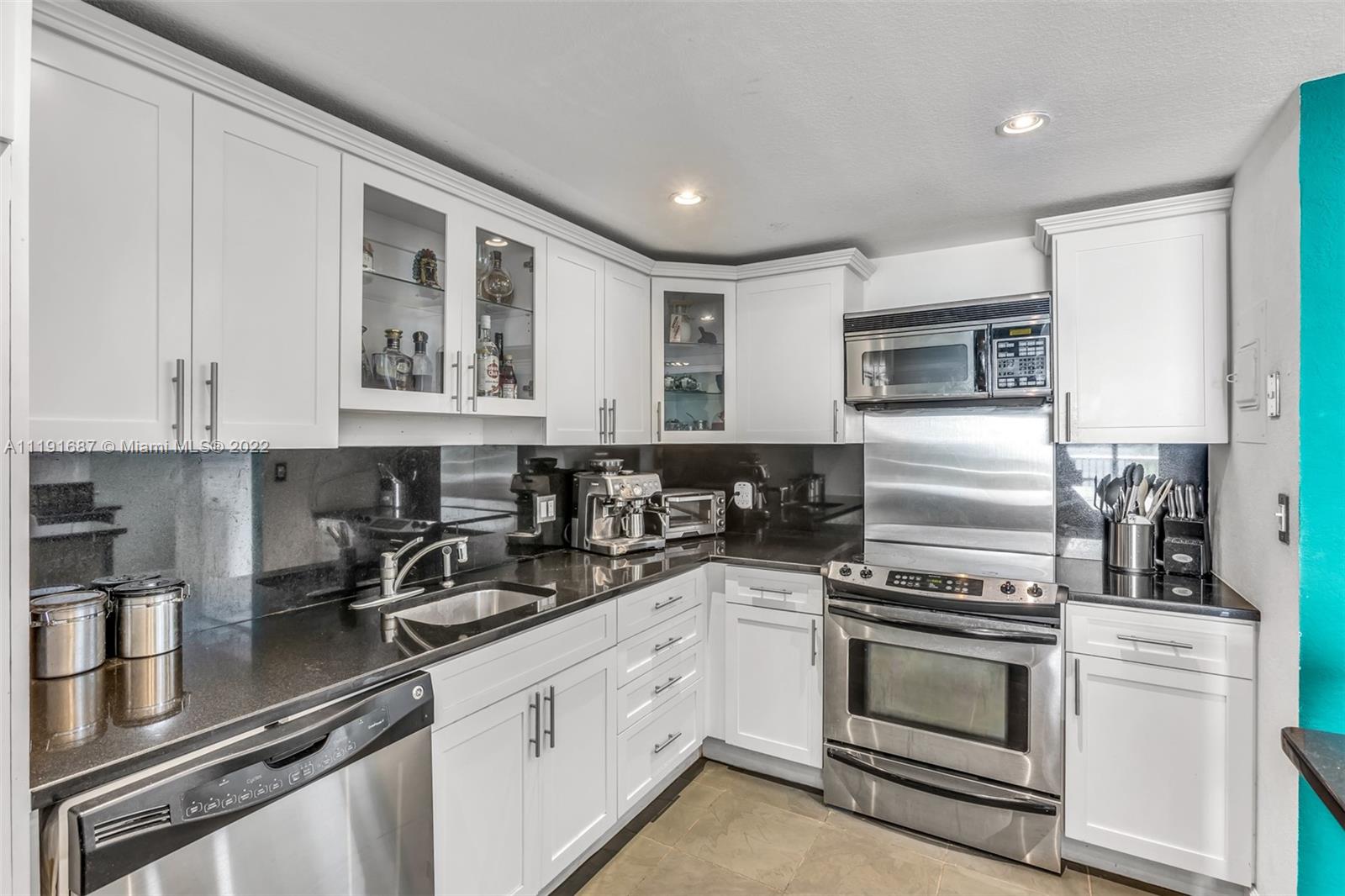 150 Southeast 25th Road, Unit 6K Miami, FL 33129 - Photo 3 of 22 Gallery Image 3