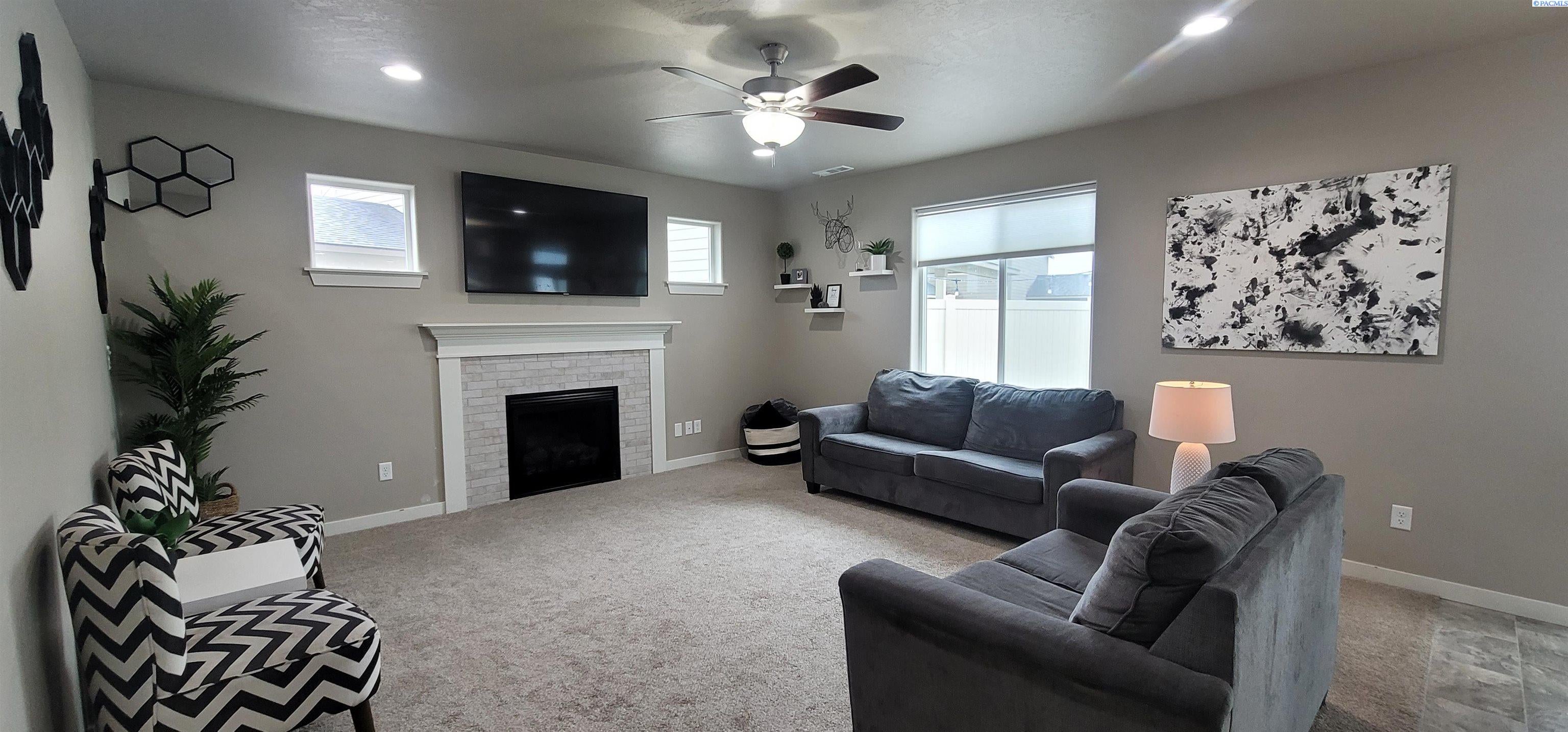 3062 Duval Loop Richland, WA 99352 - Photo 7 of 38 Gallery Image 7