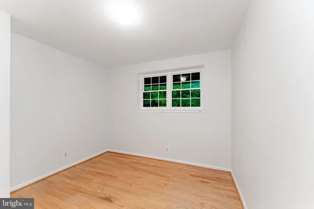 $395,000 | 2605 South Walter Reed Drive, Unit A, Arlington, VA 22206