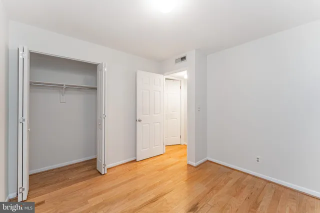 $395,000 | 2605 South Walter Reed Drive, Unit A, Arlington, VA 22206